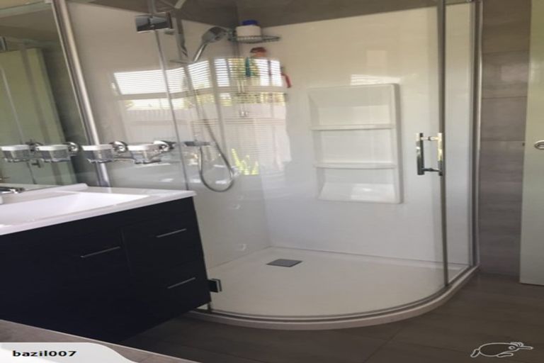 Photo of property in 22 Dover Road, St Andrews, Hamilton, 3200