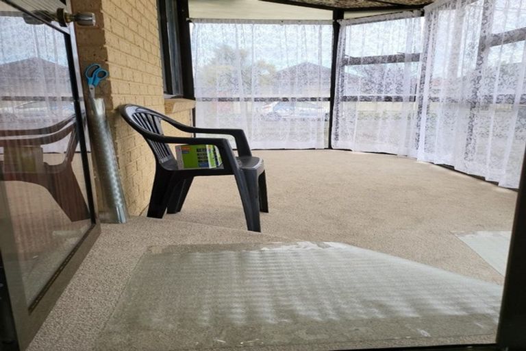 Photo of property in 33 Lyndhurst Crescent, Aranui, Christchurch, 8061