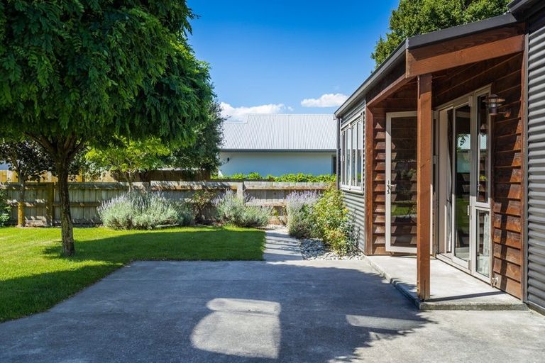 Photo of property in 25 Sylvan Street, Lake Hayes, Queenstown, 9304