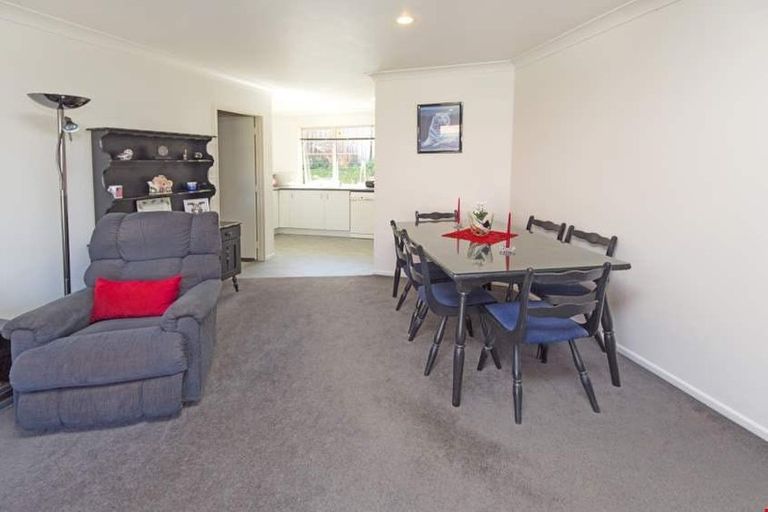 Photo of property in 51 Donald Street, Stanmore Bay, Whangaparaoa, 0932
