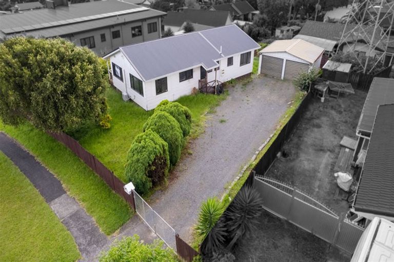 Photo of property in 3 Crail Court, Totara Heights, Auckland, 2105