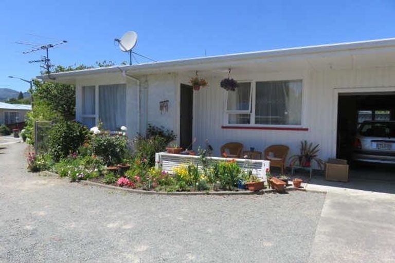 Photo of property in 12 Cornwall Place, Stoke, Nelson, 7011