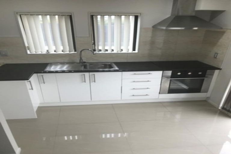 Photo of property in 6/3 Wallson Crescent, Wiri, Auckland, 2104