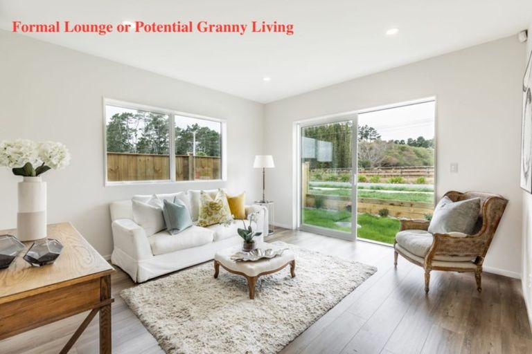 Photo of property in 69 Nobilo Road, Kumeu, 0810