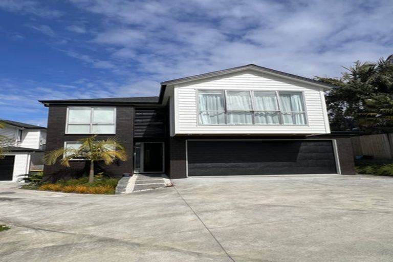 Photo of property in 35c Corunna Road, Milford, Auckland, 0620