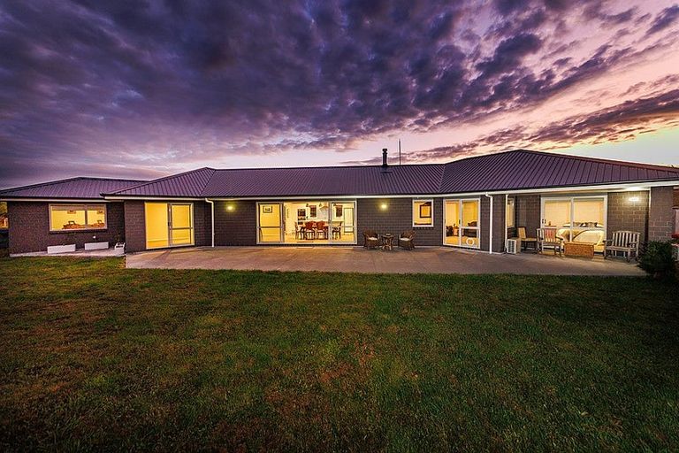 Photo of property in 97 Pohangina Road, Ashhurst, Palmerston North, 4470
