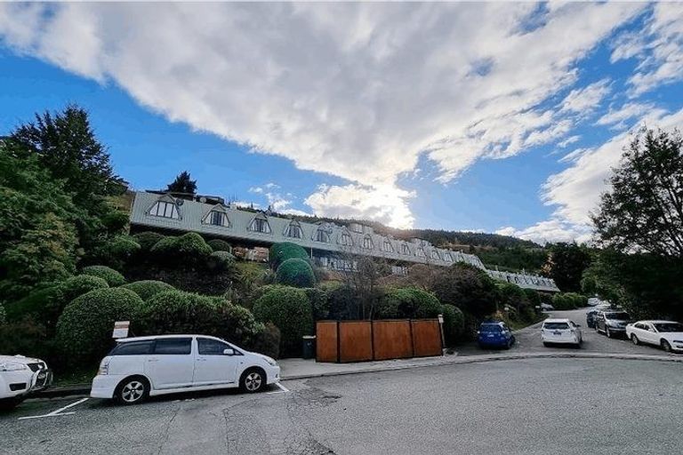 Photo of property in 2/43 Goldridge Way, Queenstown, 9300