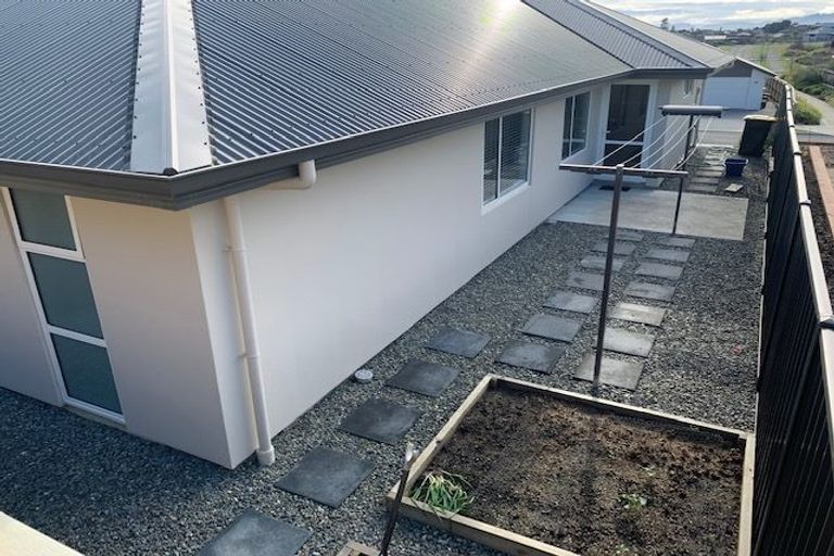 Photo of property in 15 Cupola Crescent, Richmond, 7020