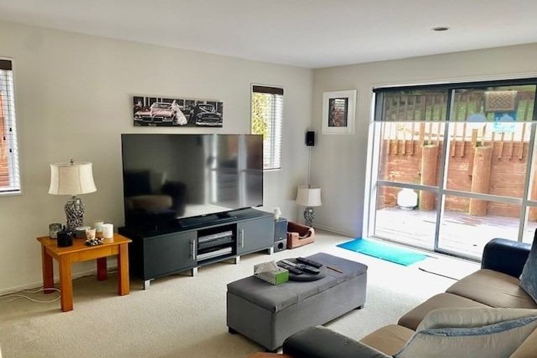 Photo of property in 3 Valley Heights Lane, Pukekohe, 2120
