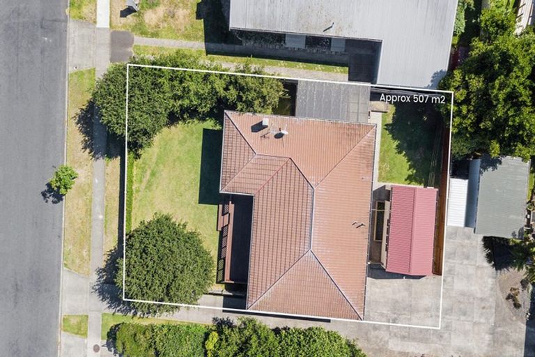 Photo of property in 14 Dover Road, St Andrews, Hamilton, 3200