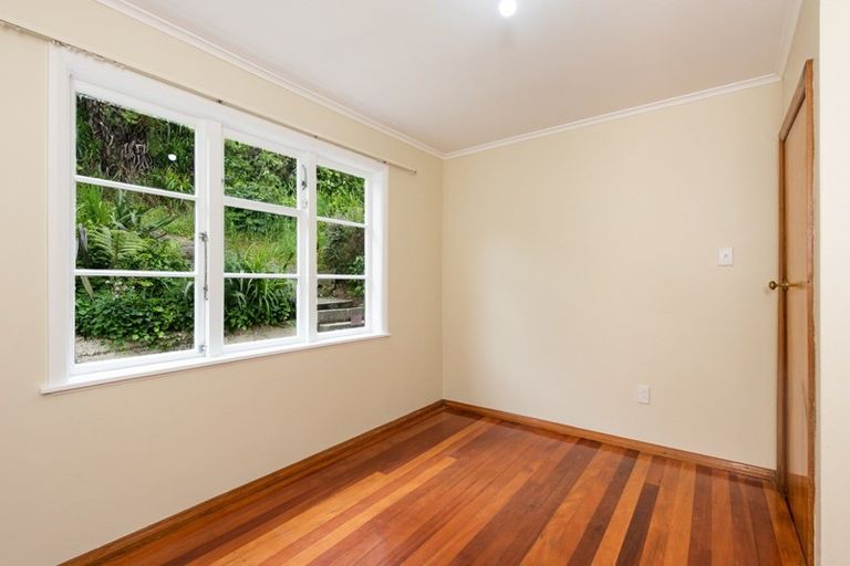 Photo of property in 17 Highbury Road, Highbury, Wellington, 6012