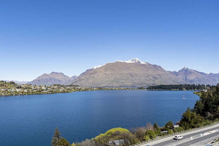 Photo of property in 34 Golden Terrace, Queenstown, 9300