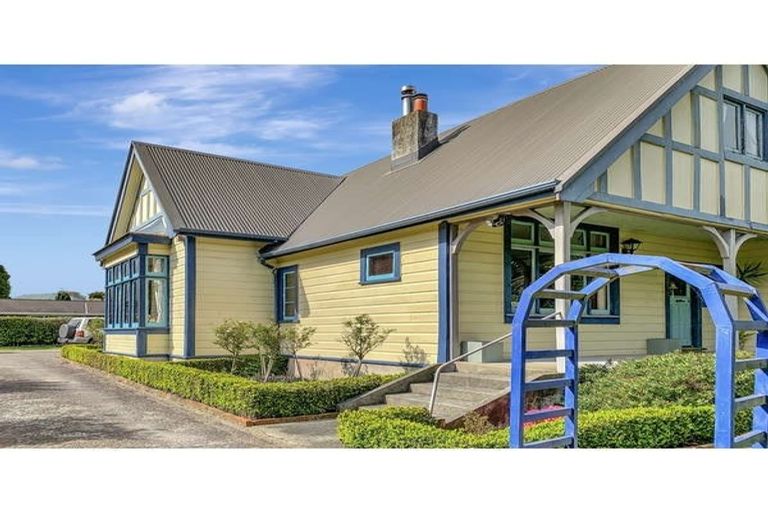 Photo of property in 1 Winslow Place, Levin, 5510