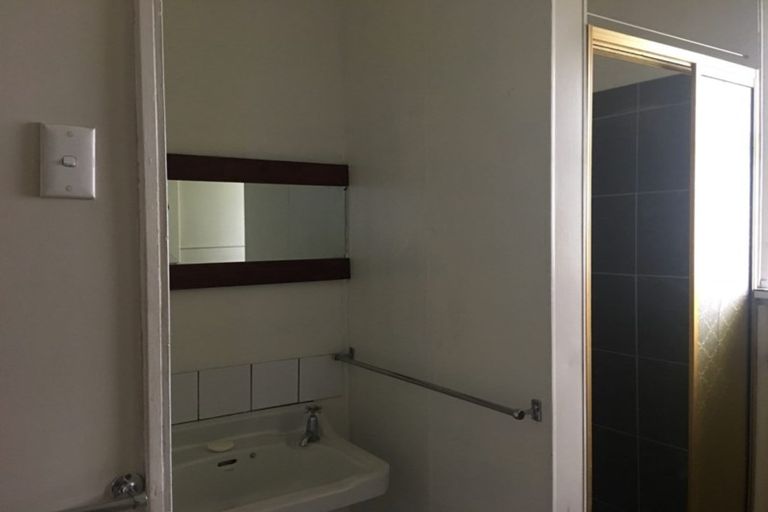 Photo of property in 5 Wharenui Road, Upper Riccarton, Christchurch, 8041