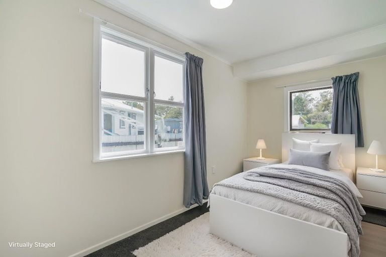 Photo of property in 1/24 Greenhaven Avenue, Opaheke, Papakura, 2113