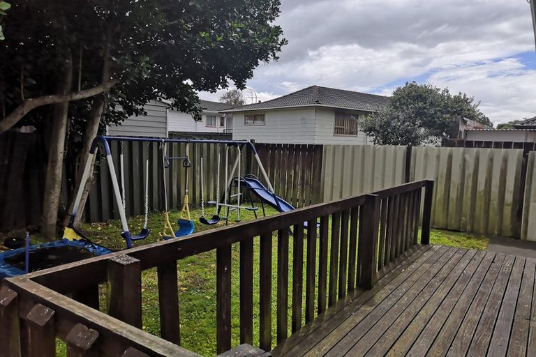 Photo of property in 2/12 Pawa Place, Manurewa, Auckland, 2102