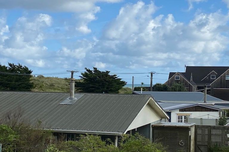 Photo of property in 15 Mack Street, Foxton Beach, Foxton, 4815