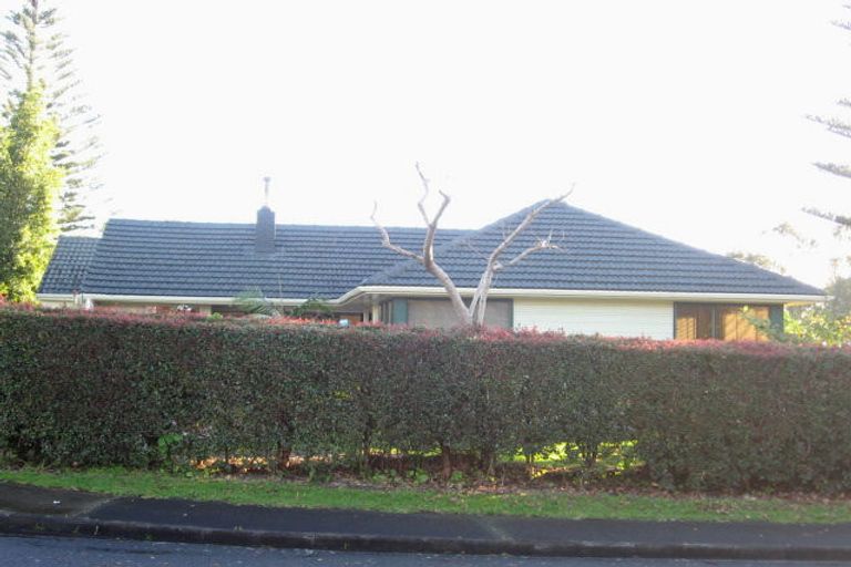 Photo of property in 10 Tampin Road, Hillpark, Auckland, 2102