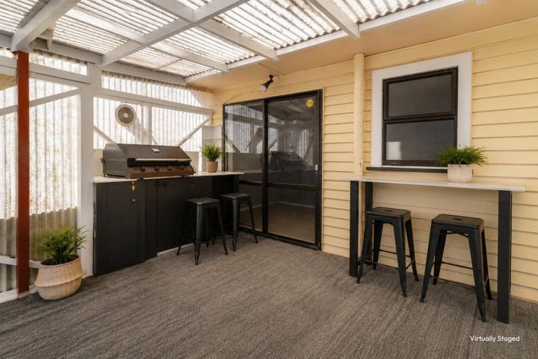 Photo of property in 31 Freemans Road, Otaki, 5512