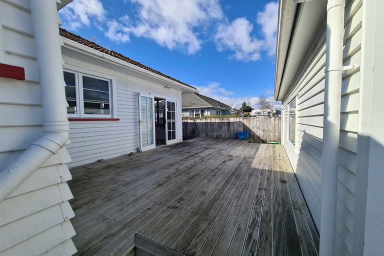 Photo of property in 330 Carrington Street, Vogeltown, New Plymouth, 4310