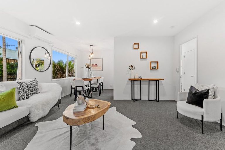 Photo of property in 2a Rata Road, Stanmore Bay, Whangaparaoa, 0932