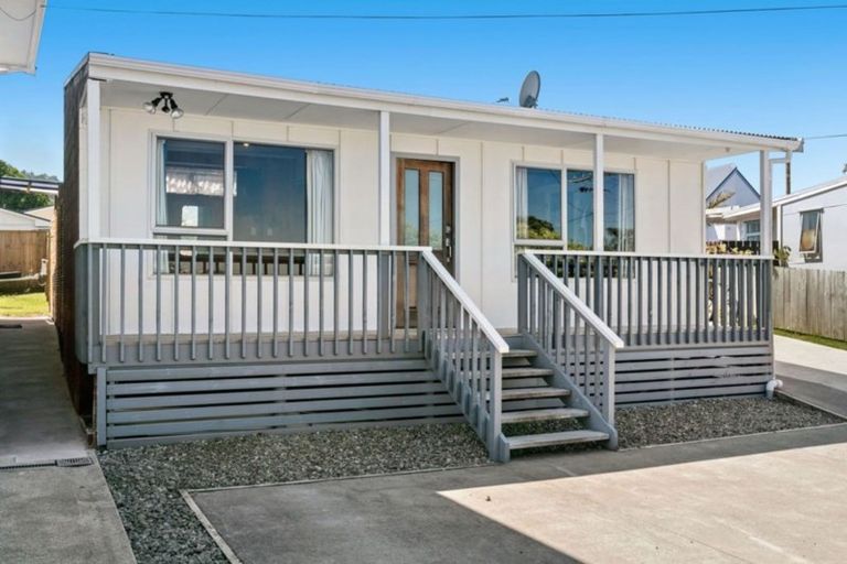 Photo of property in 12 Fyfe Road, Waihi Beach, 3611