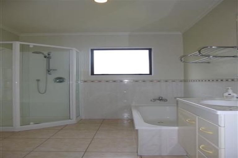 Photo of property in 13 Nielsen Gardens, Rototuna, Hamilton, 3210