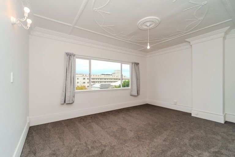 Photo of property in 241 The Terrace, Te Aro, Wellington, 6011