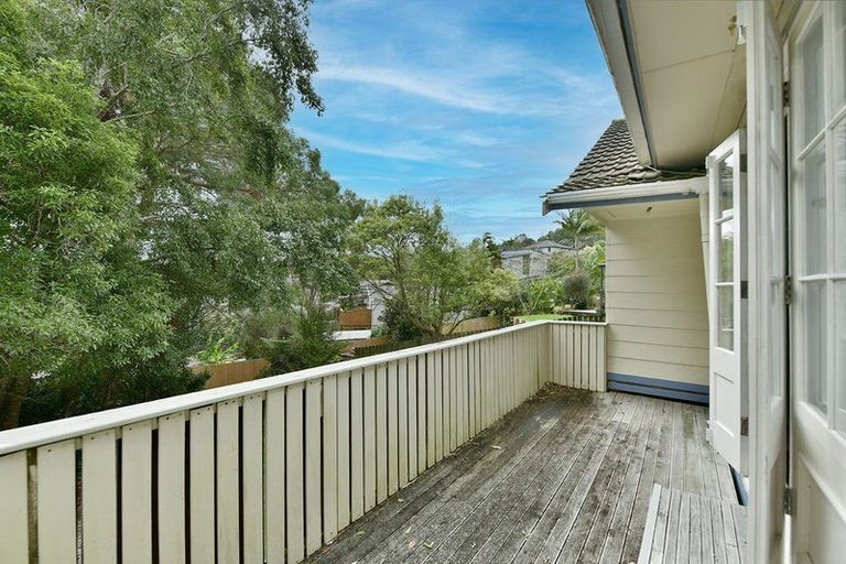 Photo of property in 31 William Hadlow Place, Hatfields Beach, Orewa, 0931