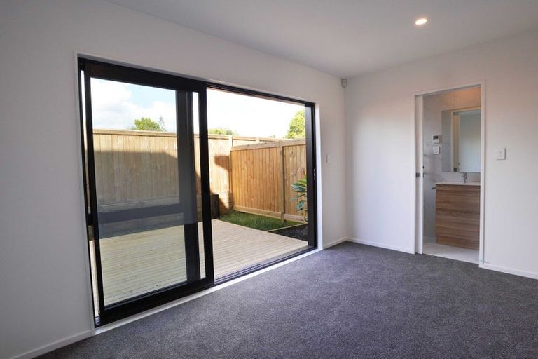 Photo of property in 5/19 Kingdale Road, Henderson, Auckland, 0610