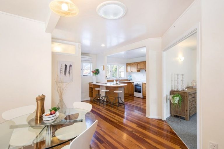 Photo of property in 7 Bungalow Avenue, Point Chevalier, Auckland, 1022