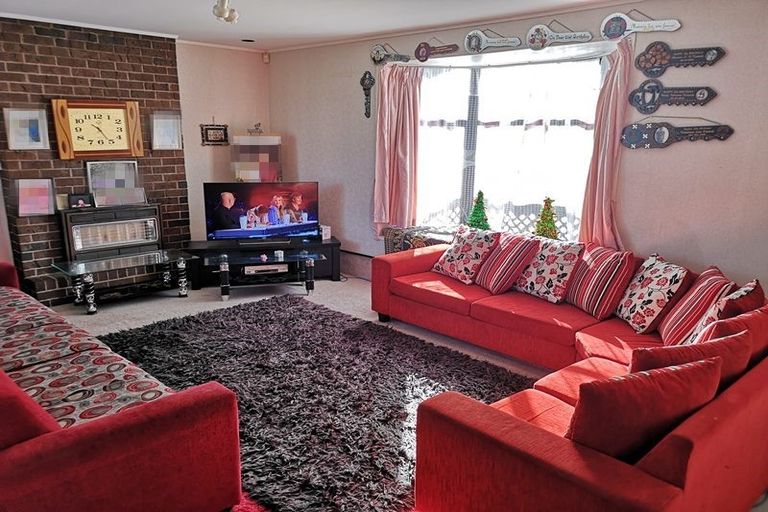 Photo of property in 12 Paulownia Place, Totara Heights, Auckland, 2105