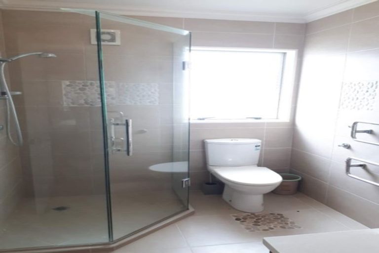 Photo of property in 100 Killybegs Drive, Pinehill, Auckland, 0632