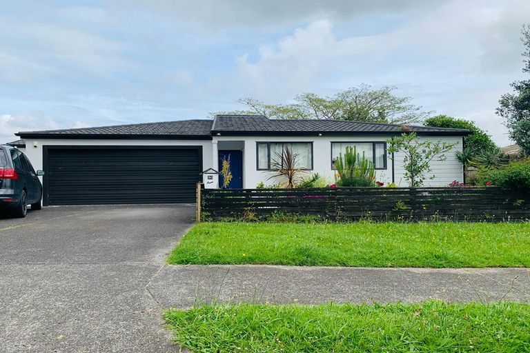 Photo of property in 30 Woodbank Drive, Glen Eden, Auckland, 0602