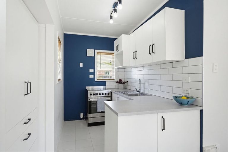 Photo of property in 1 Te Kupe Road, Paraparaumu Beach, Paraparaumu, 5032