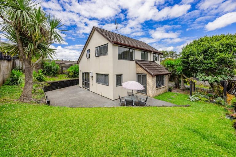 Photo of property in 31d Chieftain Rise, Goodwood Heights, Auckland, 2105