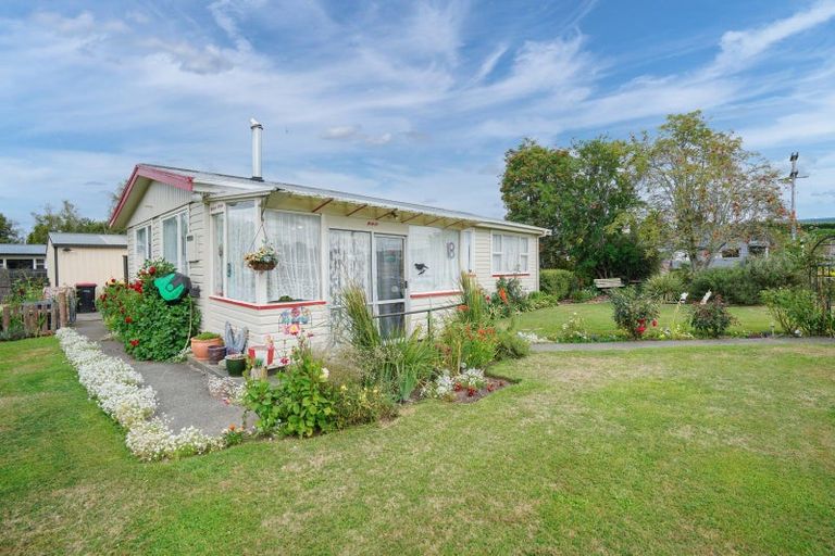 Photo of property in 18 Chester Street, Otautau, 9610