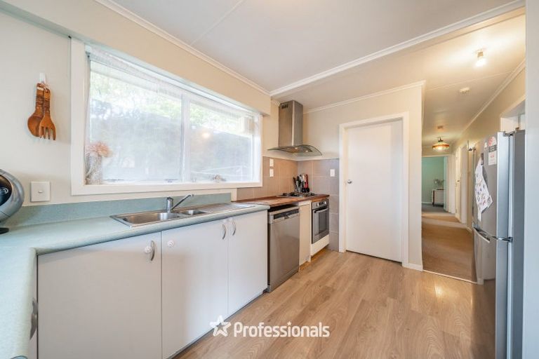 Photo of property in 9 Kairimu Street, Stokes Valley, Lower Hutt, 5019