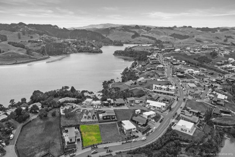 Photo of property in 7 Rangitahi Road, Raglan, 3225