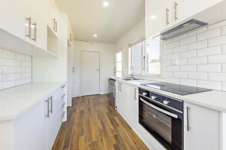 Photo of property in 51 Weymouth Road, Manurewa, Auckland, 2102