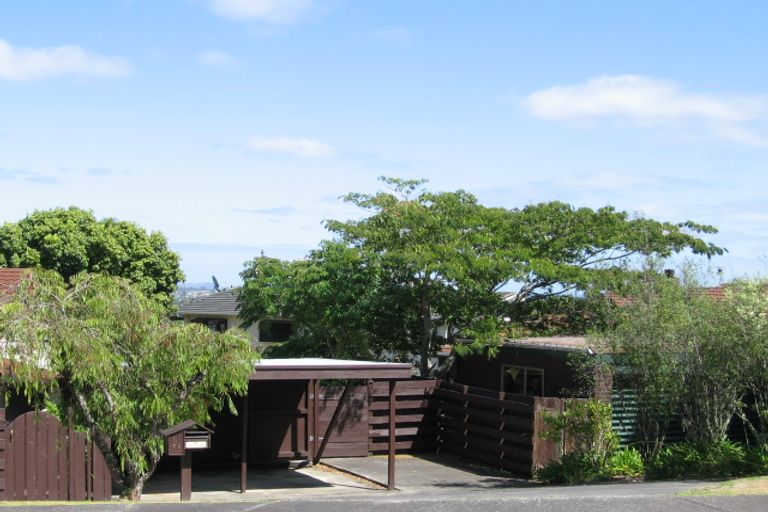 Photo of property in 1/78 Brigantine Drive, Beach Haven, Auckland, 0626