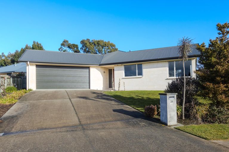 Photo of property in 28 Hannah Place, Holmes Hill, Oamaru, 9401
