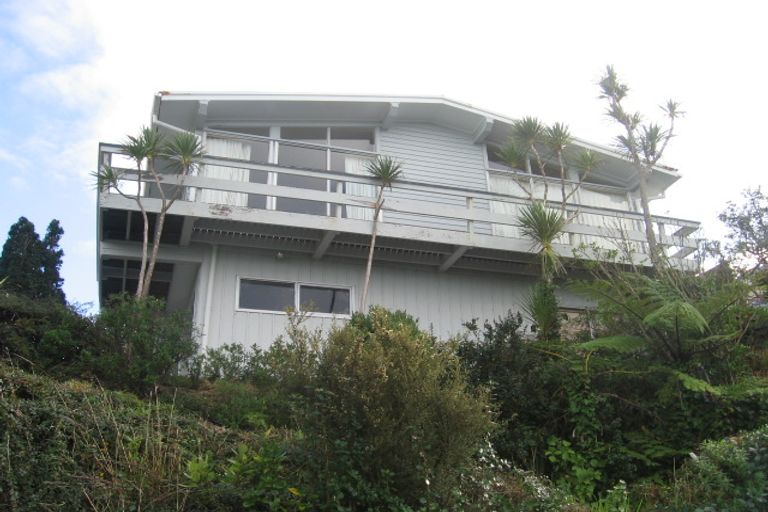 Photo of property in 3a Singers Road, Korokoro, Lower Hutt, 5012