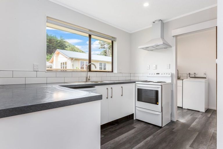 Photo of property in 1/10 James Street, Plimmerton, Porirua, 5026