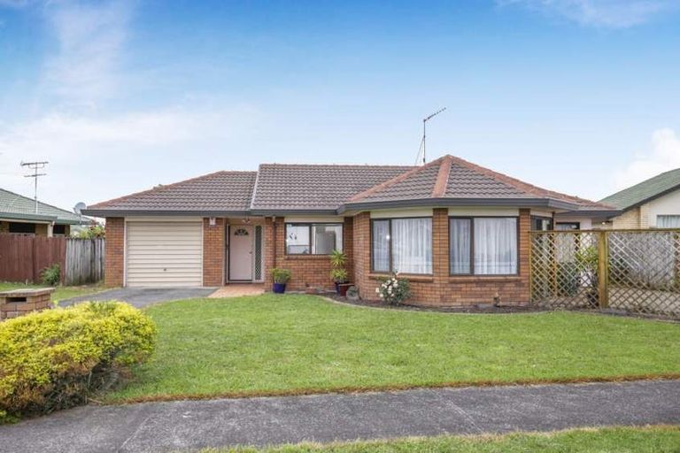 Photo of property in 3 Robina Court, Burswood, Auckland, 2013