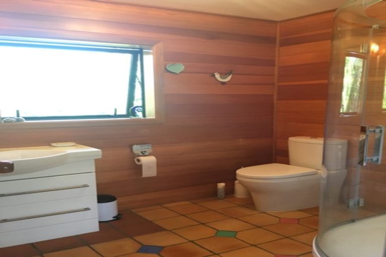 Photo of property in 18 Rahui Road, Greenhithe, Auckland, 0632