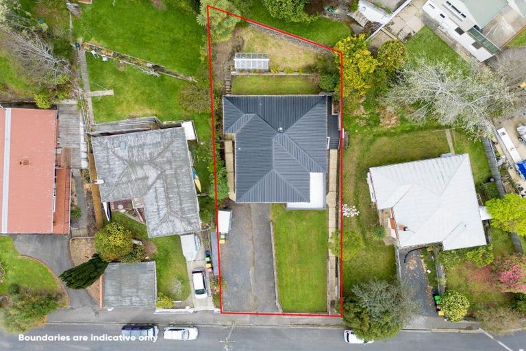 Photo of property in 23 Centennial Avenue, Helensburgh, Dunedin, 9010