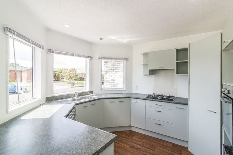 Photo of property in 10 Beachwater Grove, Paraparaumu Beach, Paraparaumu, 5032