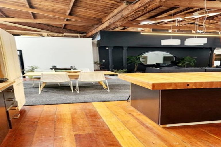 Photo of property in 83 Hutt Road, Pipitea, Wellington, 6035