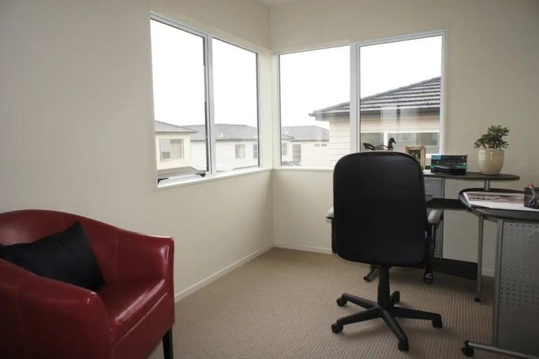 Photo of property in 121 Stancombe Road, Flat Bush, Auckland, 2016